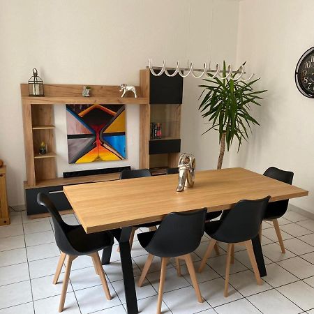 Appartement Spacieux Orange  Kültér fotó