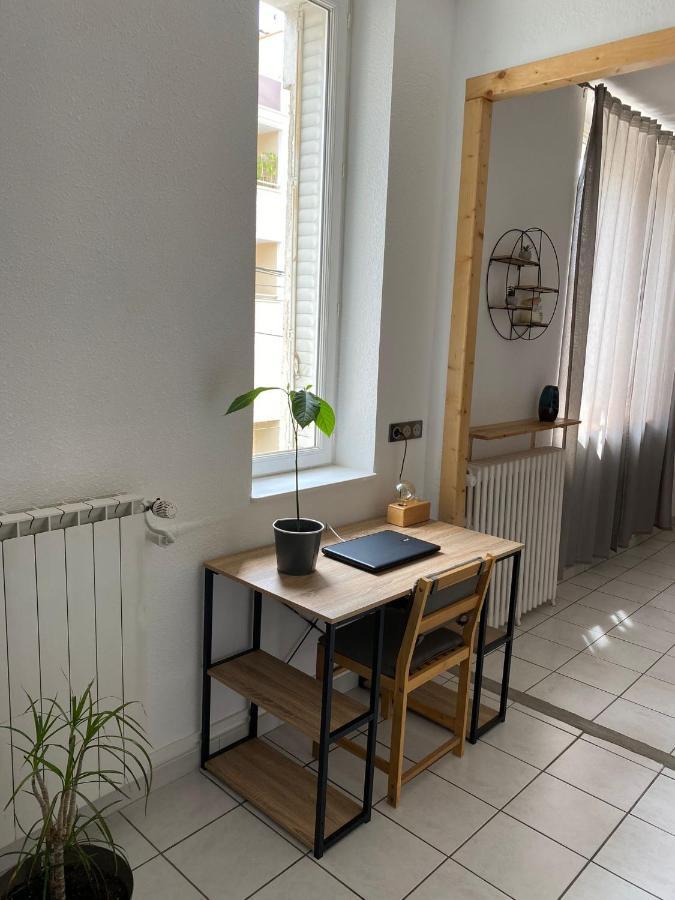 Appartement Spacieux Orange  Kültér fotó
