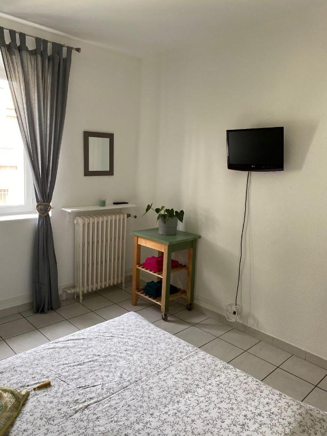 Appartement Spacieux Orange  Kültér fotó